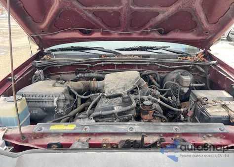 2005 Toyota Tacoma from USA, damaged, VIN 5TEUX42N75Z118034